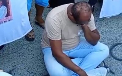 VÍDEO: Manifestação na Engomadeira comove com cena do pai de Ana Luiza; protesto é acompanhado por dezenas de policiais