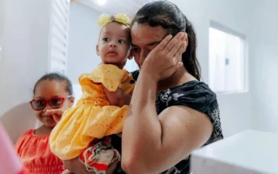 Famílias em situação de vulnerabilidade recebem casas renovadas com apoio da gestão municipal