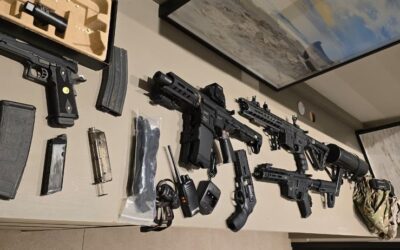 PF apreende arsenal em bunker em mansão de influencer Buzeira no interior de SP